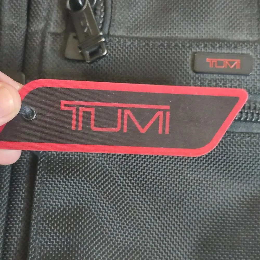 Tumi Alpha T-Pass 16